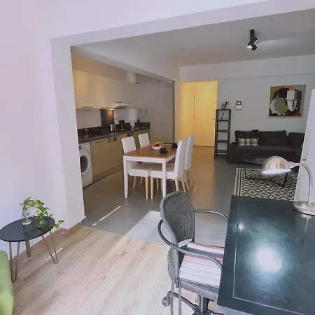 Tranquil Terrace Apartment *